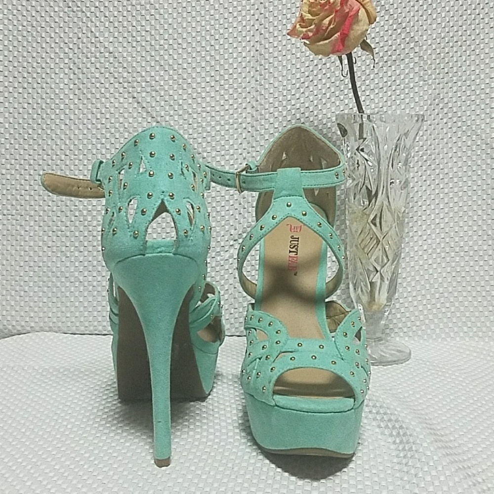 JustFab platform sz 6.5
